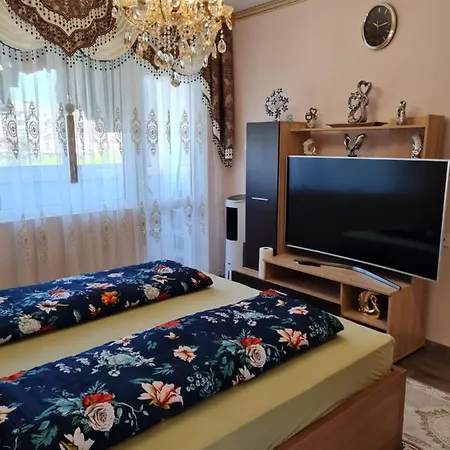 Apartament Модерно Обзаведен Апартамент С Отлична Дестинация , Предлагащ Прекрасни Условия ,Както За Бизнес Пътуване , Така И Туризъм . *
