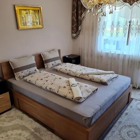 Apartament Модерно Обзаведен Апартамент С Отлична Дестинация , Предлагащ Прекрасни Условия ,Както За Бизнес Пътуване , Така И Туризъм . *